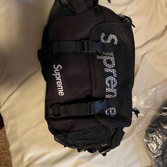 Supreme SS20 Waist Bag Crossbody Messenger Black (Supreme Style) Unisex - Picture 4 of 5